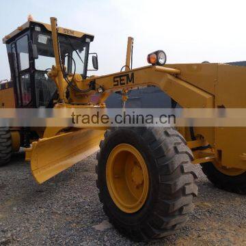 SEM 921 motor grader with ripper and blade 160g