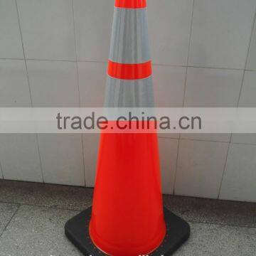 North America Standard Black Base Fluorescent PVC Road construction cones