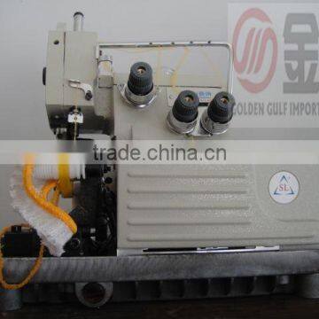 Automatic labor glove sewing machine
