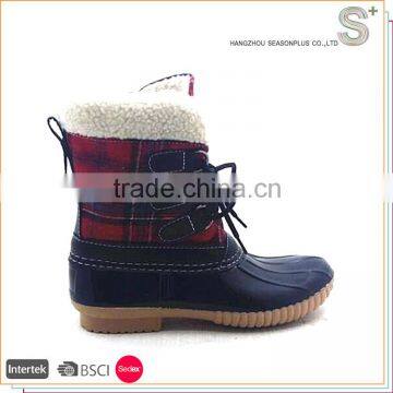 Wholesale Customized Good Quality rubber cheap women duck rain boots with fringe