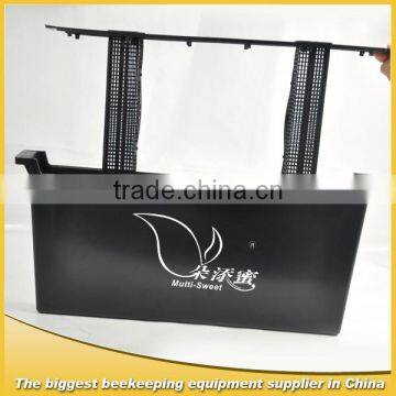 Plastic Feeder Tools Plastic Deep Bee Feeder With Ladder for Beehive & Bee Feeder Plastic Wholesale Bee Hive Frame Feeder