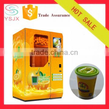 Large Touch screen, Bottled Fresh juice Vending machine with Refrigeration system