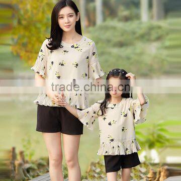 2017 latest mommy and me flower t shirt family set clothes