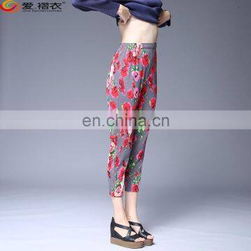 China Cheap Newest Design Colors Sublimation Flower Pattern Printed Pants for Women photo-3