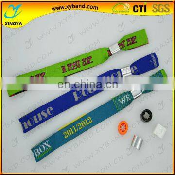 Free sample custom woven fashionable movement wristband