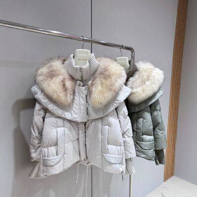 Fox fur collar fur coat short style slim and warm 90% white goose down down jacket pie overcomes