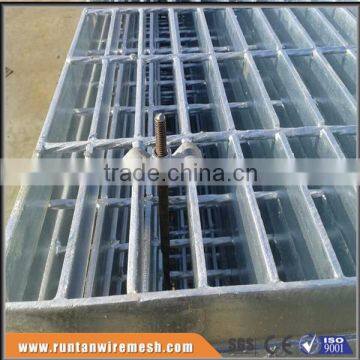 Factory Hot Dipped Galvanized Catwalk Flooring Welded Grating Plate (Trade Assurance) photo-4
