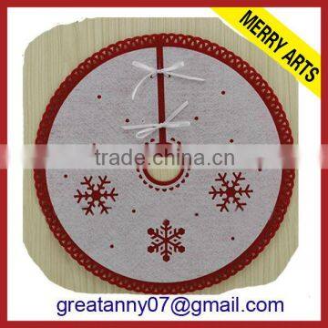 Alibaba china factory custom made personalized christmas snowflake tree skirts cheap white X'mas tree skirt felt wholesale