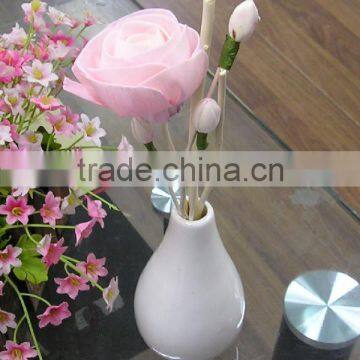 Natural Good quality cheap ceramic white bottle for reed flower diffuser with hand made flower and rattan sticks