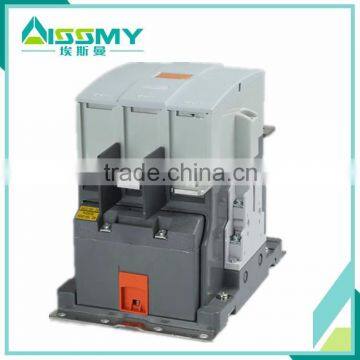 Power save permanent magnetic contactor anti-electricity shaking with time delay function