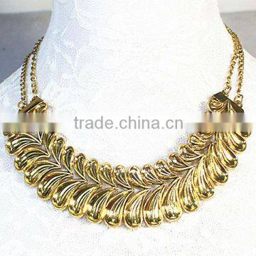 Alloy women gold party chunky statement necklaces