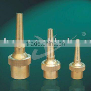 Straight jetting fountain nozzle