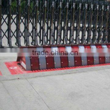 electric-hydraulic road blocker