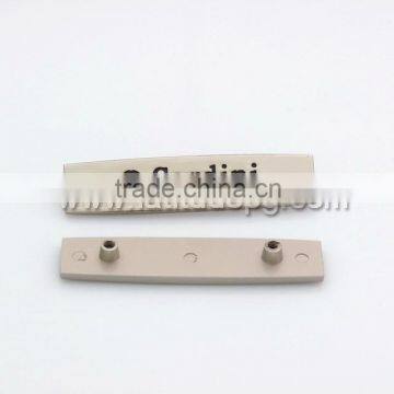 CR-ML00048 Direct Factory Provided Custom Fashion Jeans Metal Label With Low Price photo-2