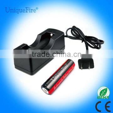 Uniquefire high power smart power saver 3.7v 18650 li ion battery charger