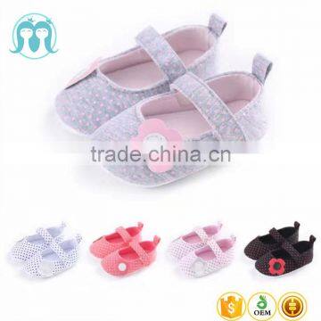 2017 new design walking Canvas casual cute flower girls baby shoes for 1years old