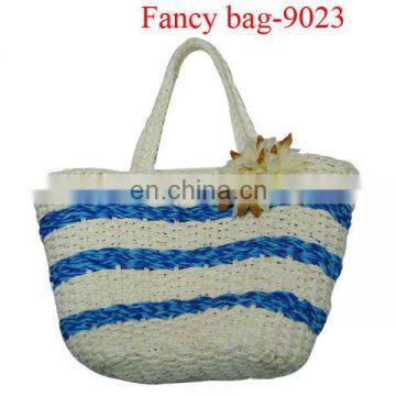 Funky summer striped straw beach bag with flower