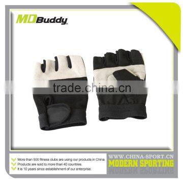 Gym equipment half finger bowling glove