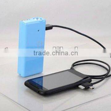 Ac plug High capacity 4400mAh rechargeable power bank MP011