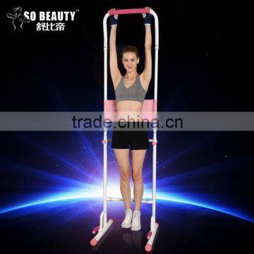 Simple indoor horizontal bar with leg pressing bar