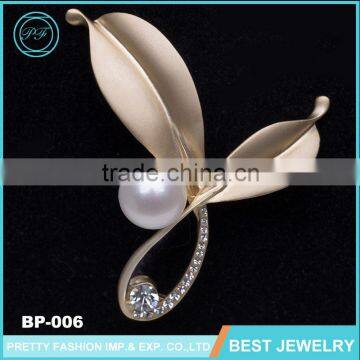 Yiwu Wholesale Market Pearl Jewelry Custom Brooch Korea Brooch