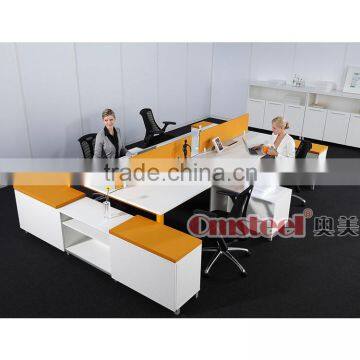 Beautiful color 4 seat office workstation cubicle