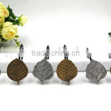 Brown and Beige Polyresin Shower Curtain Hooks photo-4