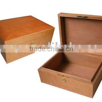 Birdeye humidor and decorative cigar boxes