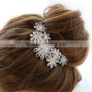 Good Jewelry Decorated with Authentic Korean Popular Hair Accessories Beautiful Diamond Flower Hair Comb Inserted Comb Hairpin