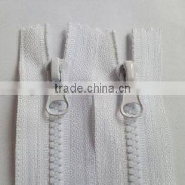 3# Plastic Resin Zipper Close End Zipper With Painted Auto-lock Thumb Slider Zipper Coate Zipper photo-2