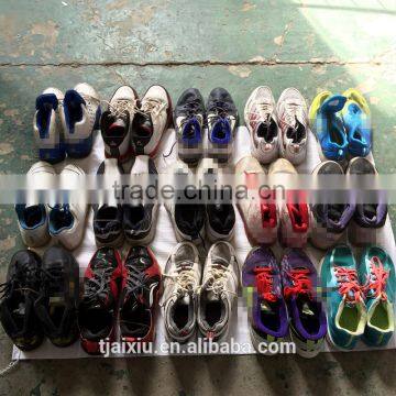 Men Sports Used Shoes for Africa