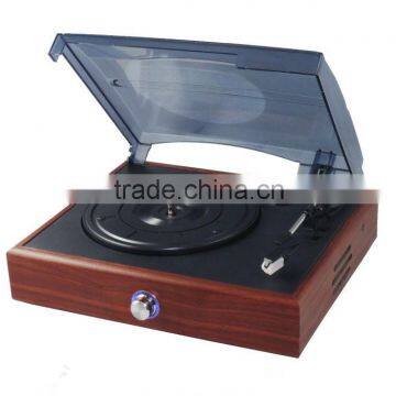 retro vinyl record player with PC link