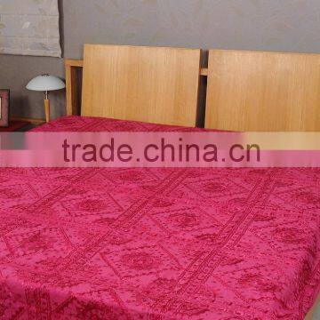 Home Furnishing Floral Mirror Work Bedspread Wholesale Supplier