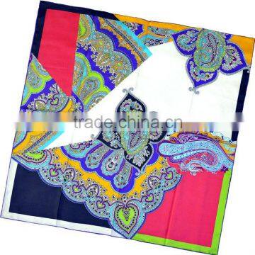 China OEM Screen Print Silk Scarves with Custom Label