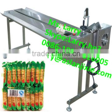 biscuit stacker machine/biscuit stacker/biscuit stacking machine