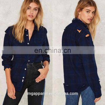 China custom wholesale womens flannel shirt with ripped details