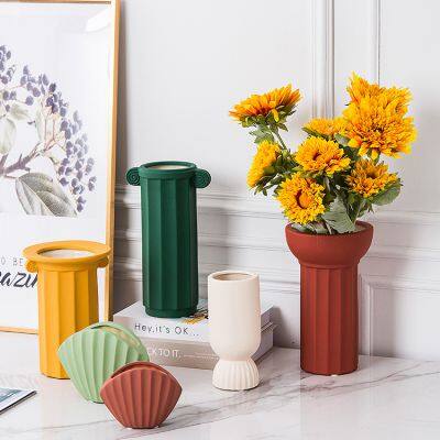 Roman Innovative Nordic Orange Red Ceramic Vase Floral Organ Style Design , Art Decoration Wholesale photo-4