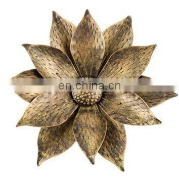 Brass Antique Flower Design Wall Decoration