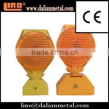 Yellow Solar Flashing Warning Light for Roading Safety