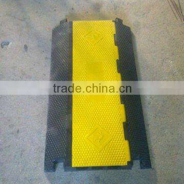 2 channel rubber speed hump