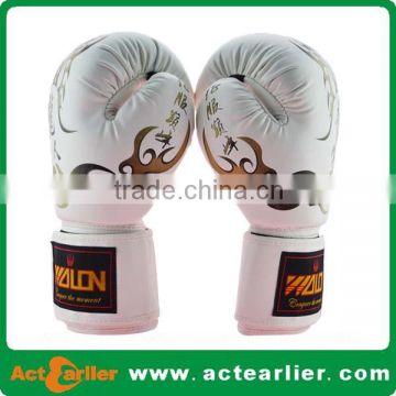 custom printed PU leather white boxing gloves