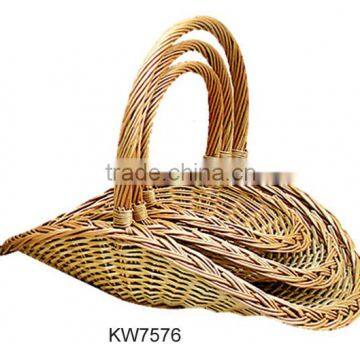 Short wicker basket, willow fruit basket