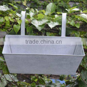 Factory Direct Sales Galvanized Metal Flower Pot Stands Country Style Hanging Garden Iron Planter photo-2