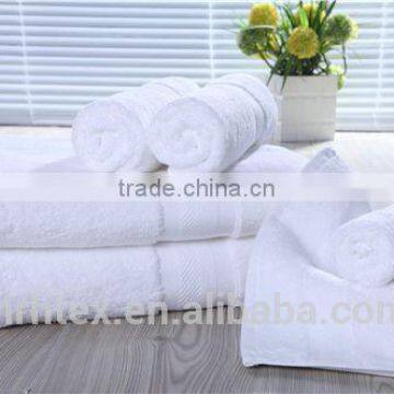 Custom 100% Cotton Plain Hotel Towel Set photo-2
