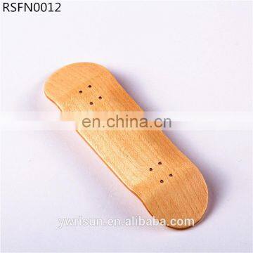 Wholesale 30mm or 32mm Blank Finger Skateboard Mini Canadian Maple Wood Skateboard Decks