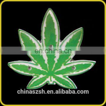 Marijuana Leaf Shaped LED Pins Badge For Promotion and Advertising