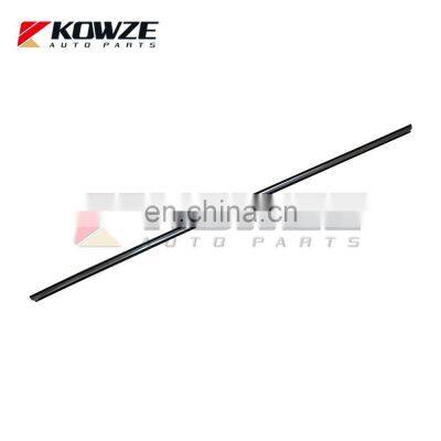 Car Windshield Glass Moulding for Mitsubishi Pajero 2 II 1990-1999 MR485698