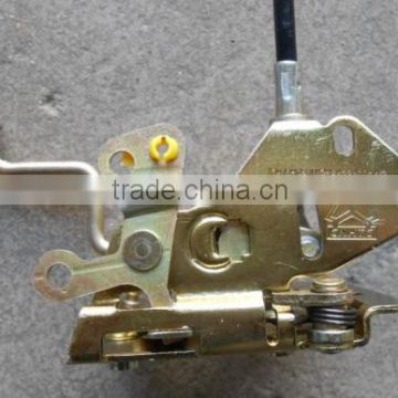 HOWO truck spare parts truck body door locks WG1642340015