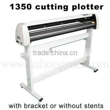 1351 Cutting plotter machine