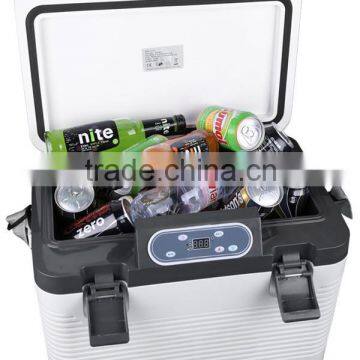 Mini Thermoelectric Cooler and Warmer Box With Shoulder Belt photo-4